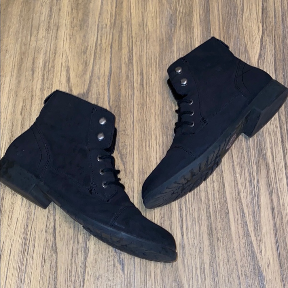 Madden Girl Combat Boots 🥾